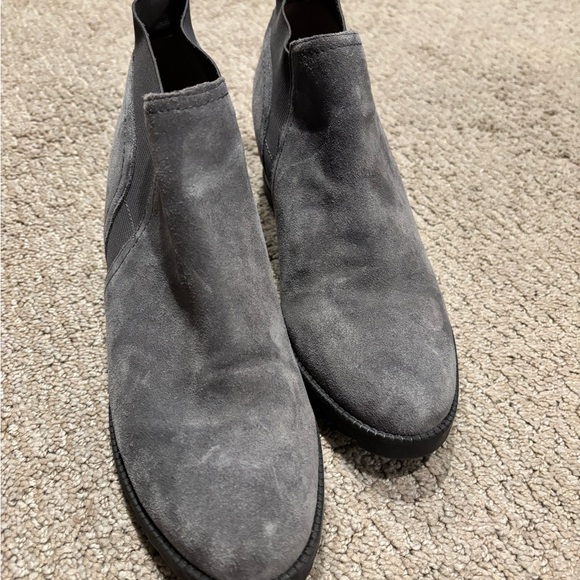 Naturalizer Darena real suede wedge booties in almost perfect condition! - Picture 4 of 6